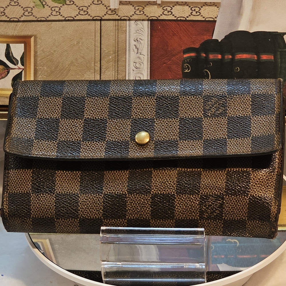 Louis Vuitton Damier Ebene International Long Wallet